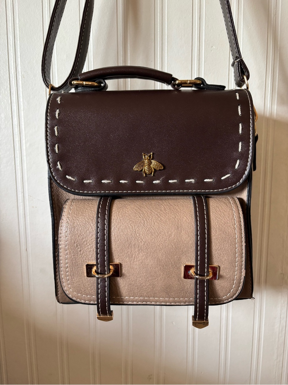 'Olives' Convertible Purse/Crossbody/Backpack, 2-tone brown & tan + bee 🐝